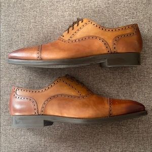 Magnanni Medallion Leather Wingtip Oxfords
